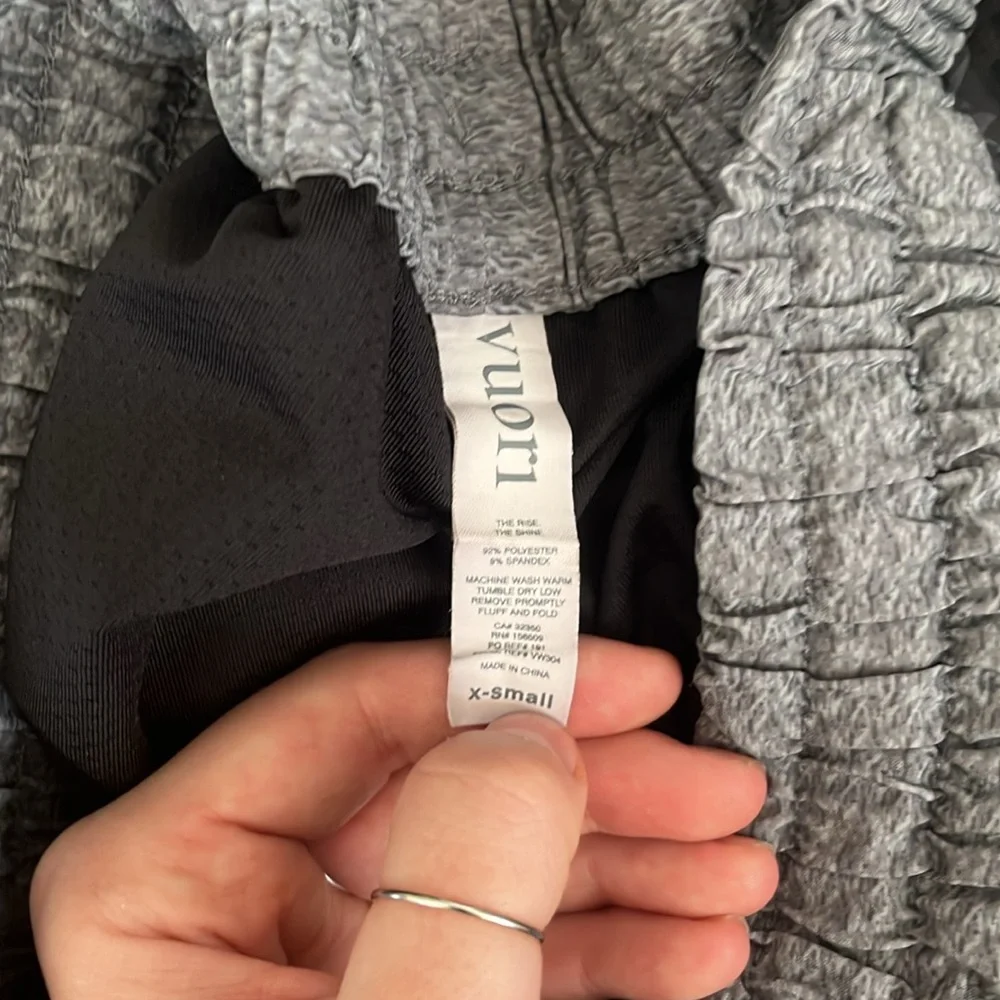 Vuori workout shorts - Picture 6 of 6